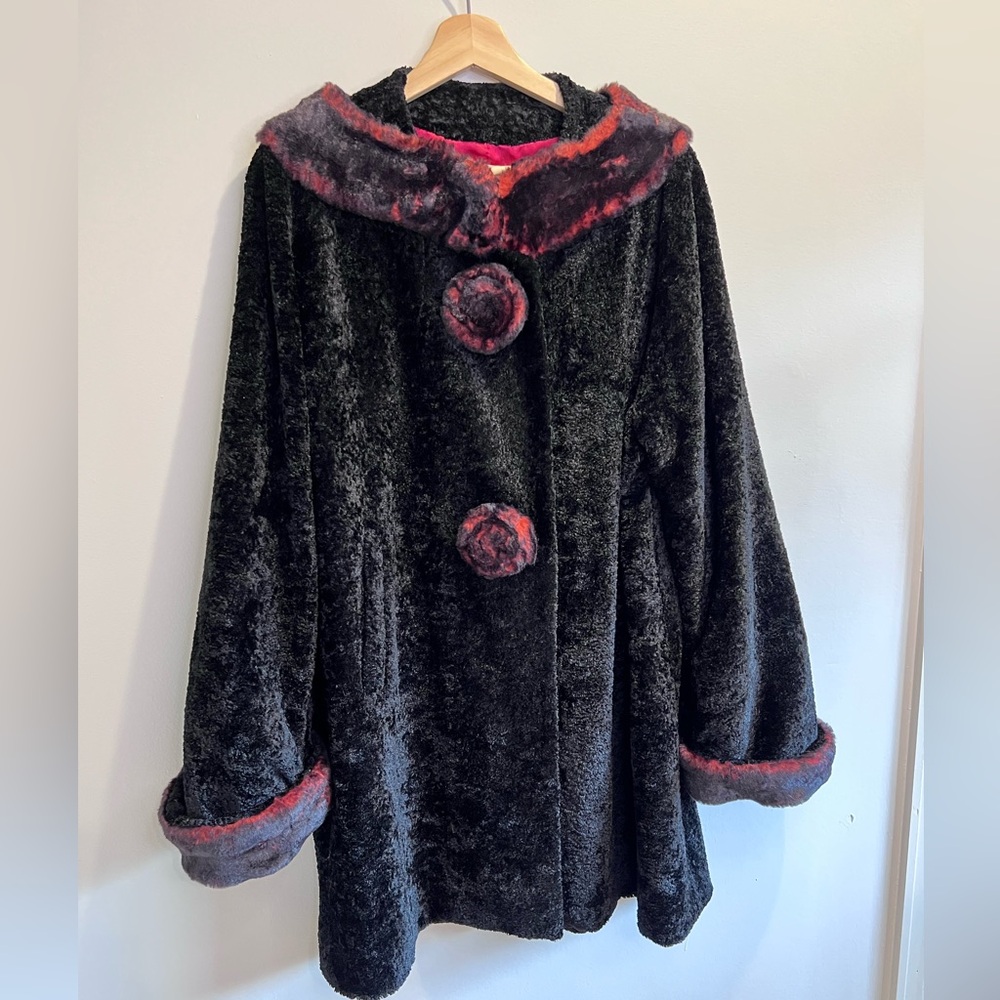 Vintage An Ren Black and Red Faux Fur Coat